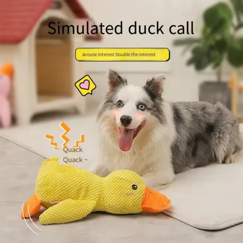 Hug Duck Dog Toy – Anxiety Relief & Boredom Buster for Small Dogs (Soft Fleece Squeaky Toy for Cuddling & Interactive Play)